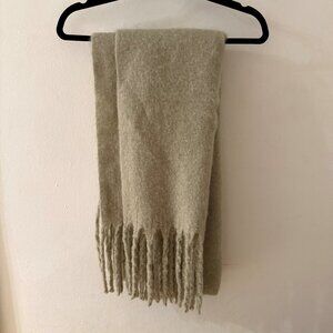 Claire Rose x NA-KD Scarf